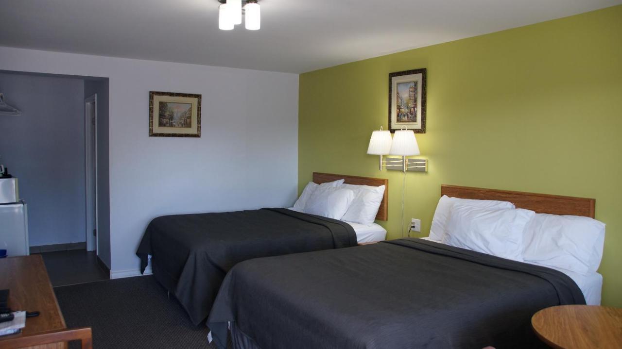 Robyn'S Motel Peterborough Zewnętrze zdjęcie