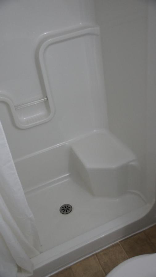 Robyn'S Motel Peterborough Zewnętrze zdjęcie