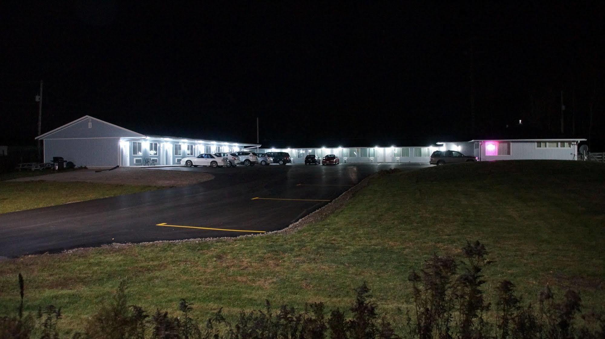 Robyn'S Motel Peterborough Zewnętrze zdjęcie